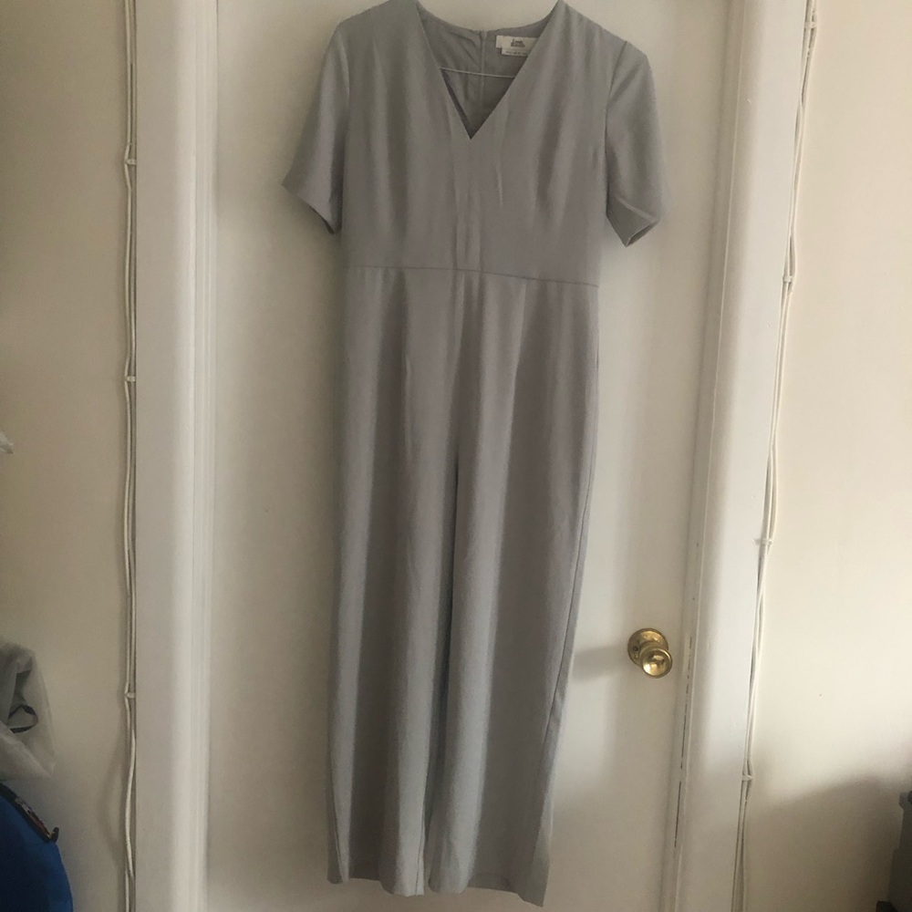 ❤️Love Bonito Light Grey Short Sleeve Jumpsuit size 6